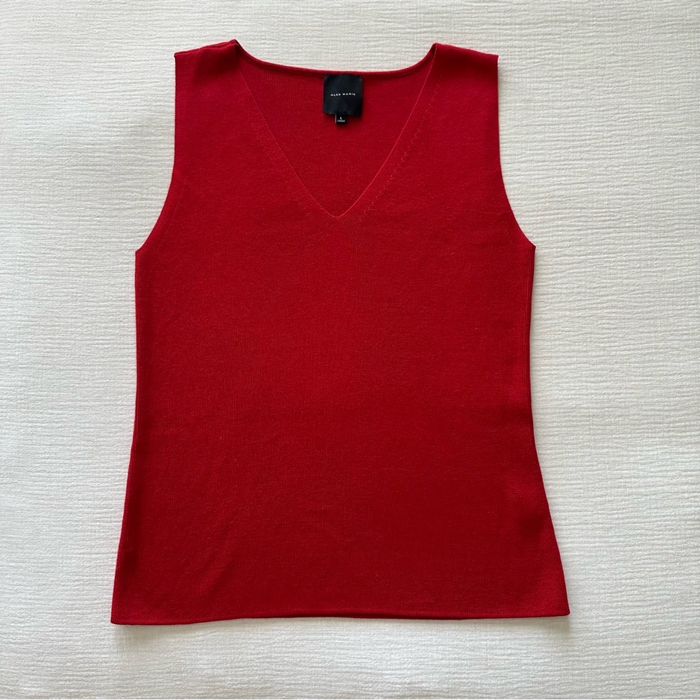 Alex Marie Women’s Red Sweater Vest Size Large